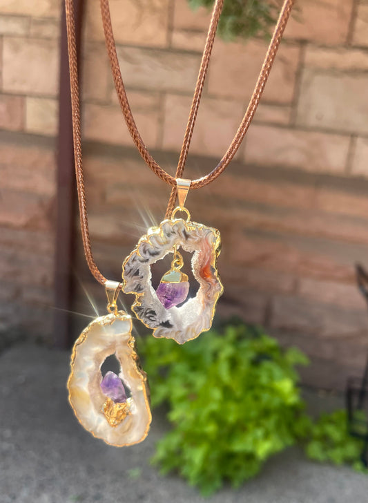 Agate Geode Window with Amethyst Necklace